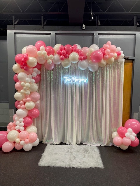 Wedding balloon garland decoration